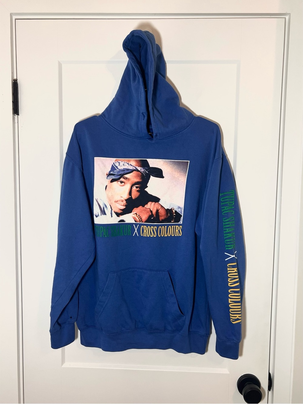 Tupac Shakur x Cross Colours Vintage Hoodie Medium